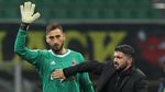 Donnarumma Diserang Suporter Milan