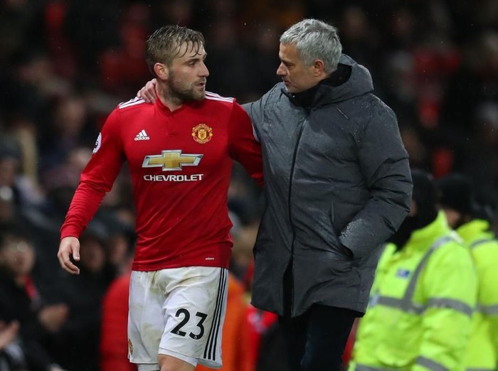MANCHESTER, ENGLAND - DECEMBER 13: Luke Shaw of Manchester United and Jose Mourinho the head coach / manager of Manchester United during the Premier League match between Manchester United and AFC Bournemouth at Old Trafford on December 13, 2017 in Manchester, England. (Photo by Catherine Ivill/Getty Images)