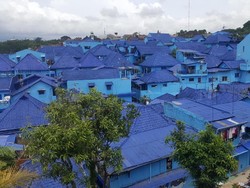 Menengok Kampung Biru, Destinasi Wisata Baru di Malang