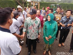 Mendikbud Janji Naikkan Honor Juru Pugar Candi