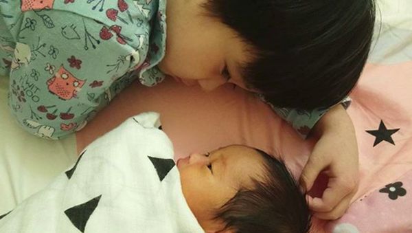 Selebgram Cilik Kirana Sayang Banget Lho Sama Adiknya, Rumaysaa