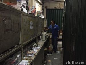 Polisi Razia 8.050 VCD Porno dan 30 Ribu DVD Bajakan di Tamansari