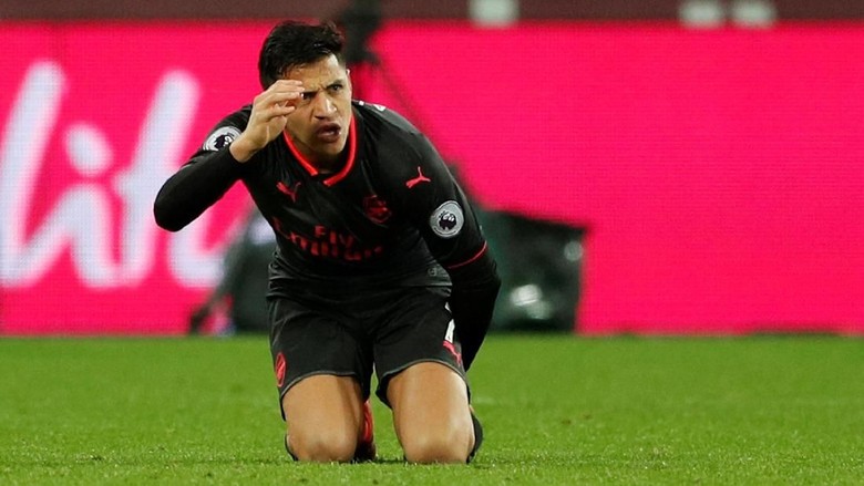 Tampil Buruk Lawan West Ham, Sanchez Dibela Tampil Buruk Lawan West Ham, Sanchez Dibela