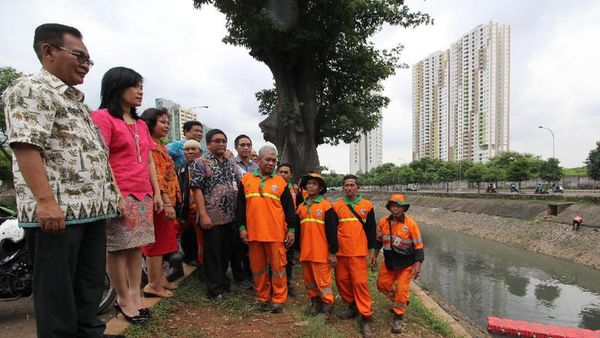 Asyik, Pasukan Oranye dapet Proteksi Diri Gratis