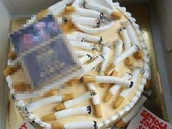 Ironi Kue Ulang Tahun Perokok yang Viral di Instagram