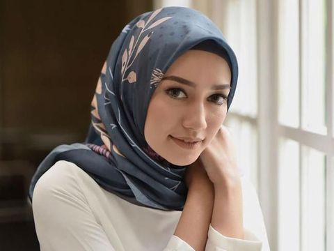 5 Bahan Hijab Paling Hits di 2020, Voal hingga Cornskin