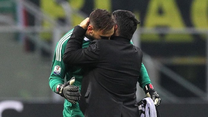 Dicaci Fans Milan Jadi Malam yang Buruk untuk Donnarumma