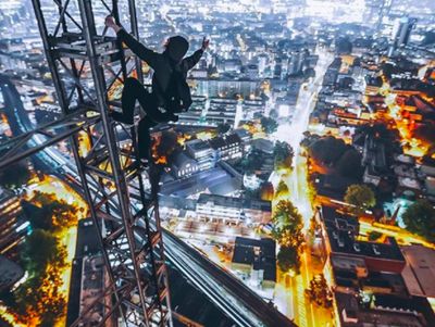 Aksi Gila Rooftopper yang Nasihati Jangan Tiru Yong Ning