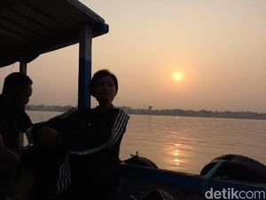 Abaikan Omicron, 1 Juta Warga India Akan Ritual Mandi Suci di Sungai Gangga