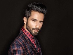 Uh, Shahid Kapoor Jadi Pria Terseksi Asia 2017