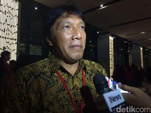 Skuat Emas Sepakbola SEA Games 1991 Juga Terima Penghargaan dari Menpora