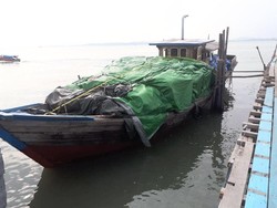 Via Jalur Tikus, Penyelundupan Kain dari Singapura Dibekuk di Kepri