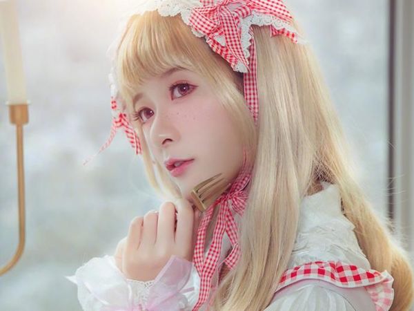 Imutnya Cosplayer yang Ternyata Pria, Nella Kharisma Ratu Dunia Maya