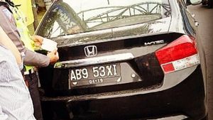 Pelat Nomor Aneh Kendaraan Kids Zaman Now
