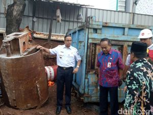 Anies Cek Terowongan Cawang Arah UKI yang Sempat Tergenang