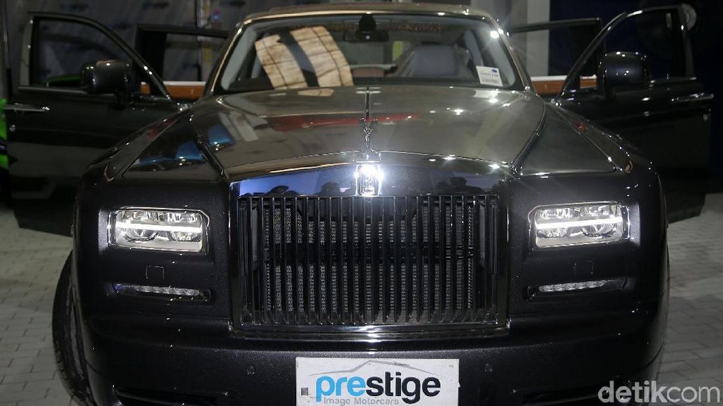 Rolls-Royce Rp 25 Miliar Ini Masih Diminati Orang Kaya RI