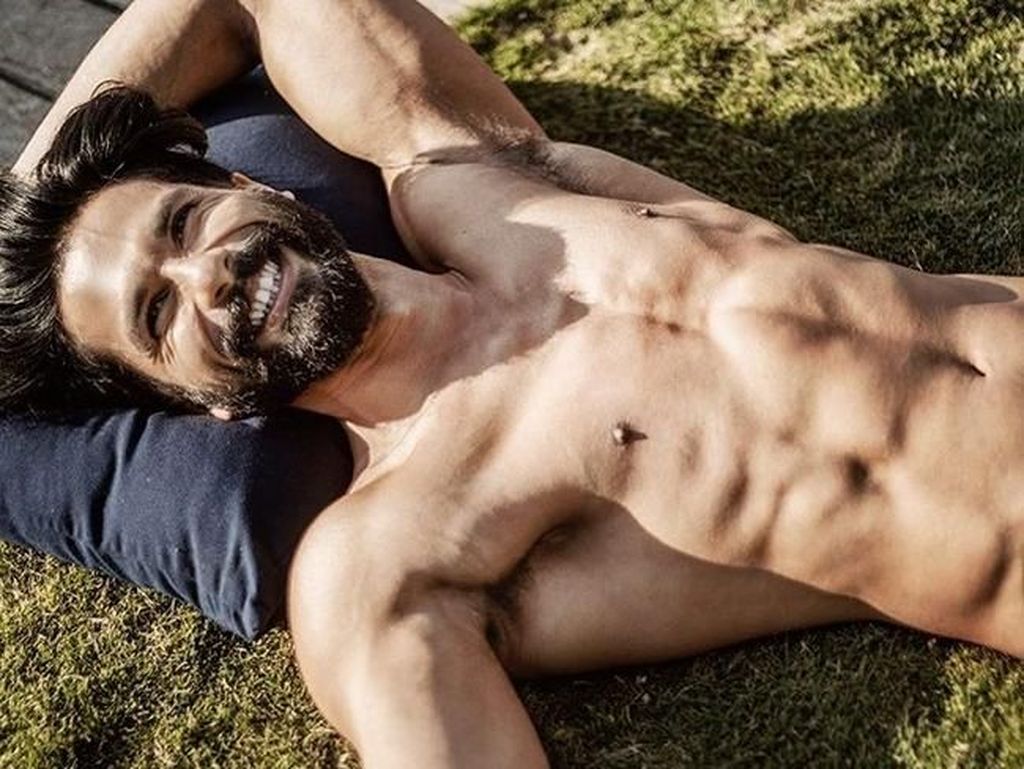Ini Shahid Kapoor yang Disebut Lebih Seksi dari Zayn Malik Ini Shahid Kapoor yang Disebut Lebih Seksi dari Zayn Malik