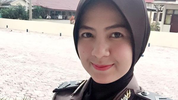 Foto: Gaya Polwan Cantik Berhijab dari Indonesia & 4 Negara Lain