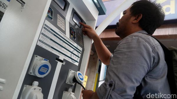 BMW Dukung Pengembangan SPLU Untuk Pengembangan Kendaraan Listrik