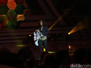 Meriah! Lagu Rumah Kita Tutup Perayaan HUT Transmedia Meriah! Lagu Rumah Kita Tutup Perayaan HUT Transmedia