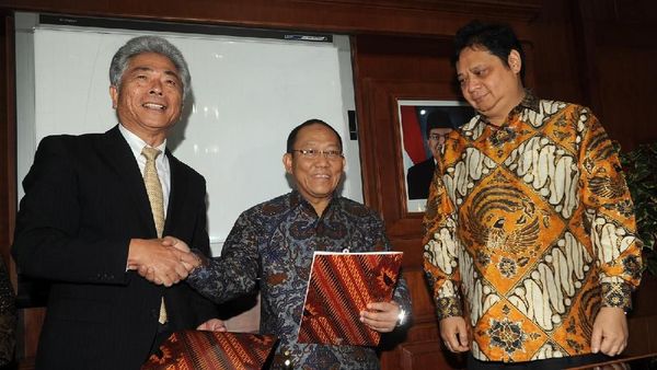 Menperin Dorong Krakatau Steel Penuhi Kebutuhan Baja Lokal