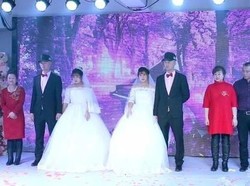 Bikin Bingung Tamu, Pria Kembar Identik Ini Nikahi Wanita yang Kembar Juga