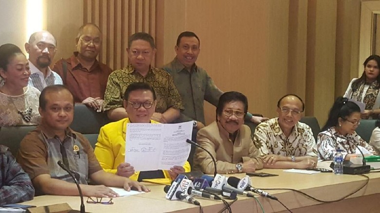 Sambut Airlangga, Dewan Pakar Golkar Ingatkan Soal Pakta Integritas