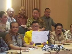 Sambut Airlangga, Dewan Pakar Golkar Ingatkan Soal Pakta Integritas