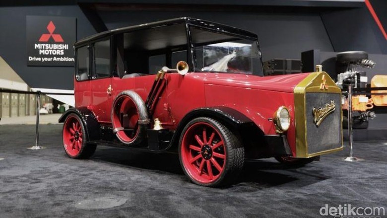 Mitsubishi Ciptakan Lagi Mobil Pertama Model A Mitsubishi Ciptakan Lagi Mobil Pertama Model A