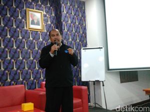 Beredar Broadcast Ada Ulat Mematikan di Pohon Mangga, Ini Faktanya