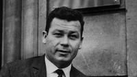 4. Just Fontaine (Prancis) mencetak 13 gol dalam 6 partai Piala Dunia (2,17 gol per partai). Ia tampil dan mencetak gol dalam Piala Dunia 1958. (Foto: Central Press/Getty Images)