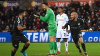 Sebelum kalah dari Shakhtar Donetsk, City melaju sebanyak 28 pertandingan tak terkalahkan di semua ajang. Sebanyak 21 laga di antaranya di Liga Inggris. (Foto: Stu Forster/Getty Images)