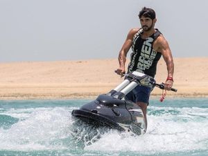 Pangeran Tampan Dubai Pamer Liburan ke Maldives Pangeran Tampan Dubai Pamer Liburan ke Maldives
