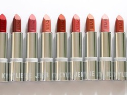 Pinjam Lipstik Teman yang Ternyata Palsu, Bibir Remaja Ini Melepuh