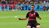 Kane tertinggal dari Miroslav Klose, sebagai pemain yang terbanyak jebol 28 tim di Bundesliga (Getty)