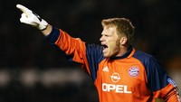 9. Oliver Kahn (Bayern Munich) - 4,5 juta euro - Pensiun pada 2008 di usia 39 tahun. (Foto: Laurence Griffiths/Getty Images)