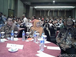 Mensos Pimpin Rakor Persiapan Bansos Non-tunai Pangan 2018