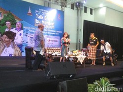 Temu Alumni SMA 1 Yogya: Rommy Ngeband, Susi Jadi Bintang Selfie