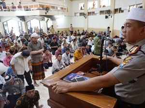 Safari Kamtibmas, Cara Kombes Rudi Sapa  Warga Surabaya Safari Kamtibmas, Cara Kombes Rudi Sapa  Warga Surabaya