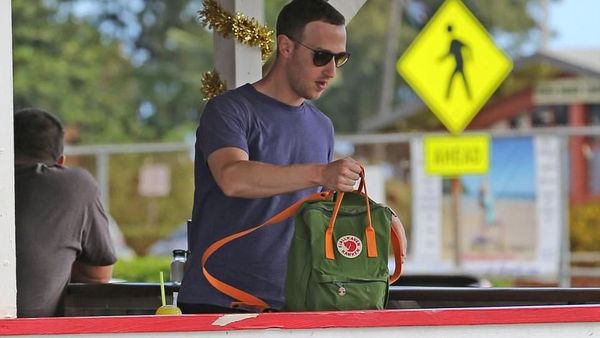 Mark Zuckerberg Kaya Banget, Ini Buktinya