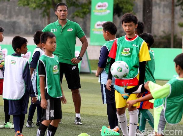 500 Siswa SD Ikuti MILO Football Clinic Day