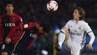 Madrid harus bersusah payah mengalahkan klub Jepang, Kashima Antlers, di final 2016. Dua gol Cristiano Ronaldo di extra time akhirnya memenangkan Madrid 4-2. Foto: Matt Roberts/Getty Images