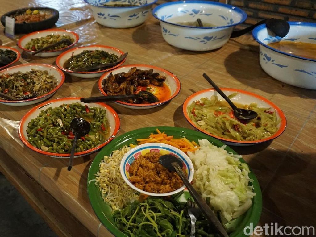 Yuk, Buka Puasa Bareng di 5 Tempat Asyik dan Unik Ini! Yuk, Buka Puasa Bareng di 5 Tempat Asyik dan Unik Ini!