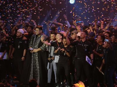 Belum Bisa Move On dari Meriahnya Transmedia 16 Semalam