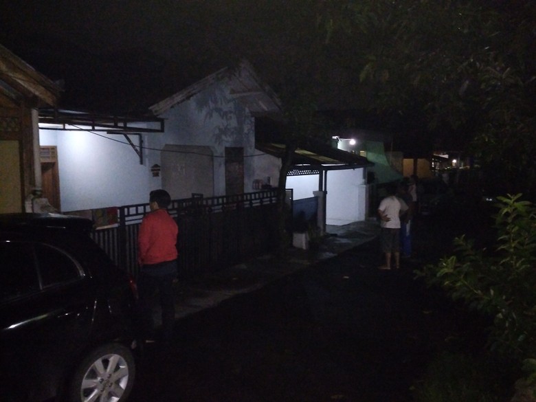Gempa Terasa Kuat di Garut, Pintu dan Kaca Ikut Bergetar Gempa Terasa Kuat di Garut, Pintu dan Kaca Ikut Bergetar