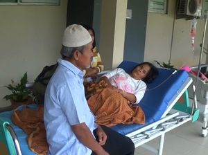 Traumanya Warga Tasikmalaya Usai Dihantam Gempa 6,9 SR