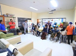 70 Warga Tangerang Dapat Kaki Palsu Gratis