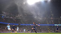 Pertandingan itu digelar di Etihad, Sabtu (16/12/2017). City tampil meyakinkan untuk mendominasi Spurs dari awal sampai akhir dengan menciptakan empat gol lebih dahulu. (Foto: Laurence Griffiths/Getty Images)