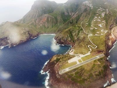 Ngeri! Siapa Berani Mendarat di Bandara Ini?