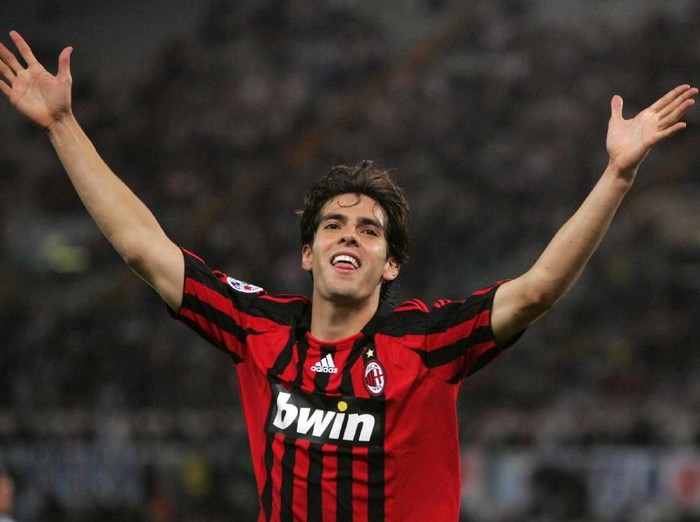 ROME, OCTOBER 7:  Kaka of AC Milan (R) celebrates during the Serie A match between Lazio and AC Milan at the Stadio Olimpico on October 7, 2007 in Rome, Italy. (Photo by New Press/Getty Images)